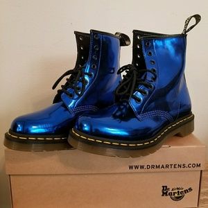 Dr. Martens Rare Electric Blue